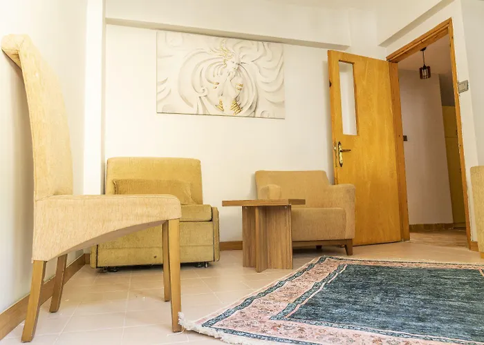 ホテル Seasons Park ヤロヴァ