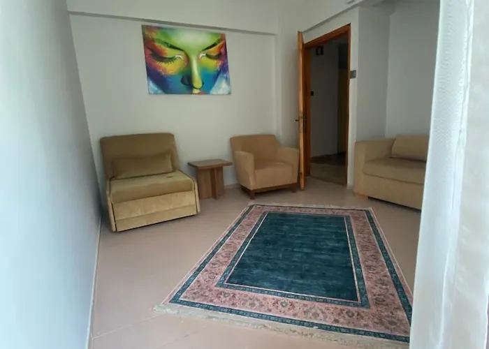 ホテル Seasons Park ヤロヴァ